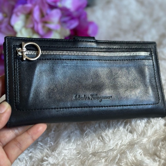 Salvatore Ferragamo long wallet - Picture 1 of 11